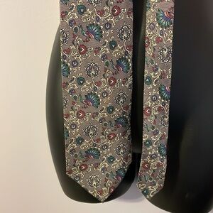 Christian Dior Monsieur Gray Peacock Floral Design Silk Made in Italy Necktie